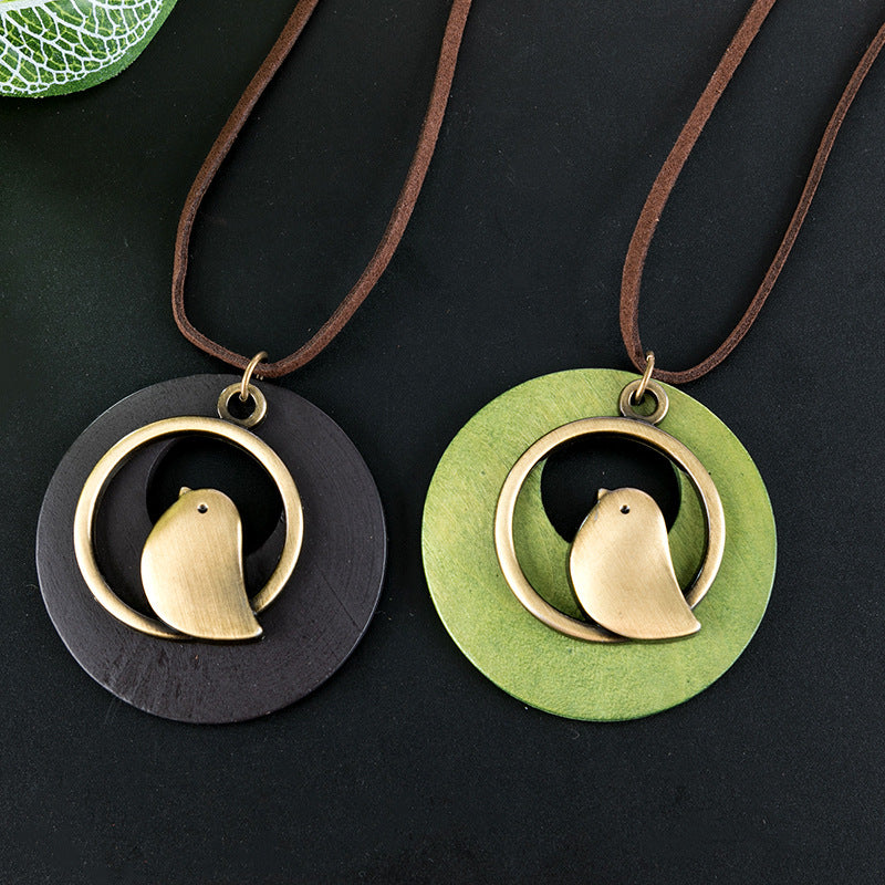 Vintage Boho Green Wood Bird Pendant Long Necklace