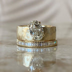 Inlaid Oval Crystal Gold Ring Set