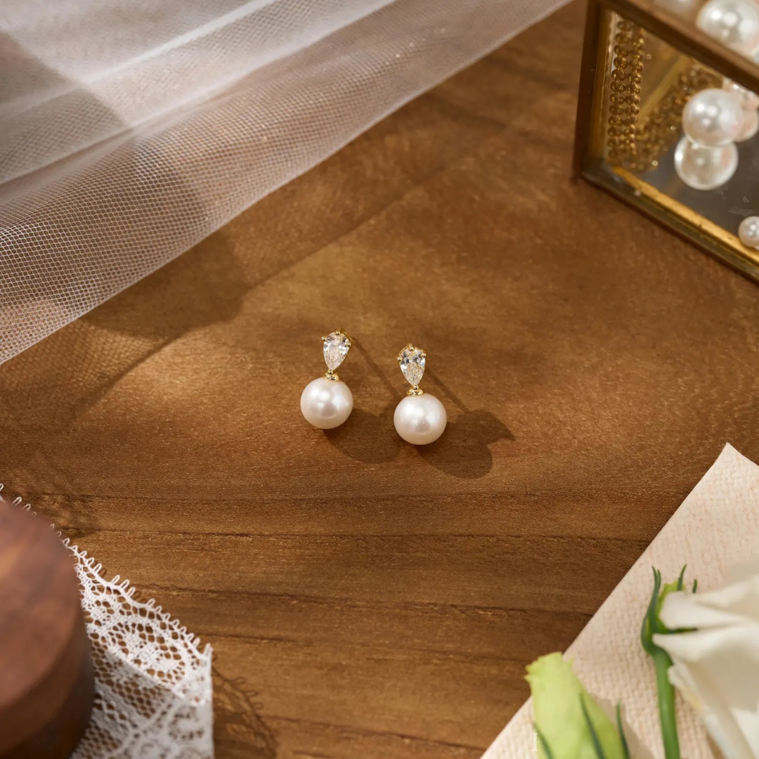 Natural Freshwater Pearl Tear Drop Earrings