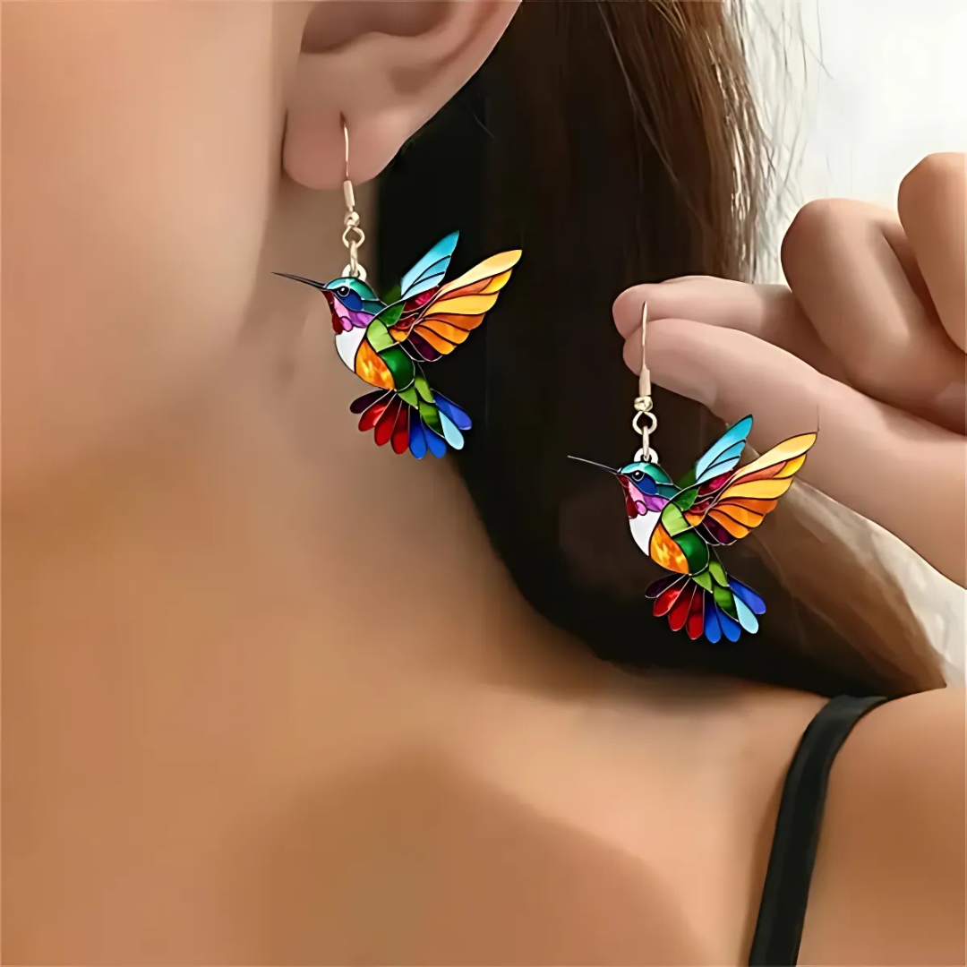 Beautiful Hummingbird Necklace With Bonus Earrings – Offer
