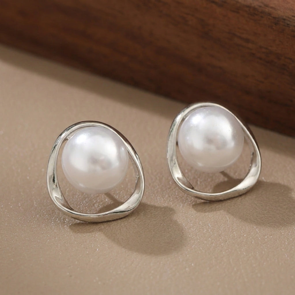 Freshwater Pearl Mobius Circle Studs
