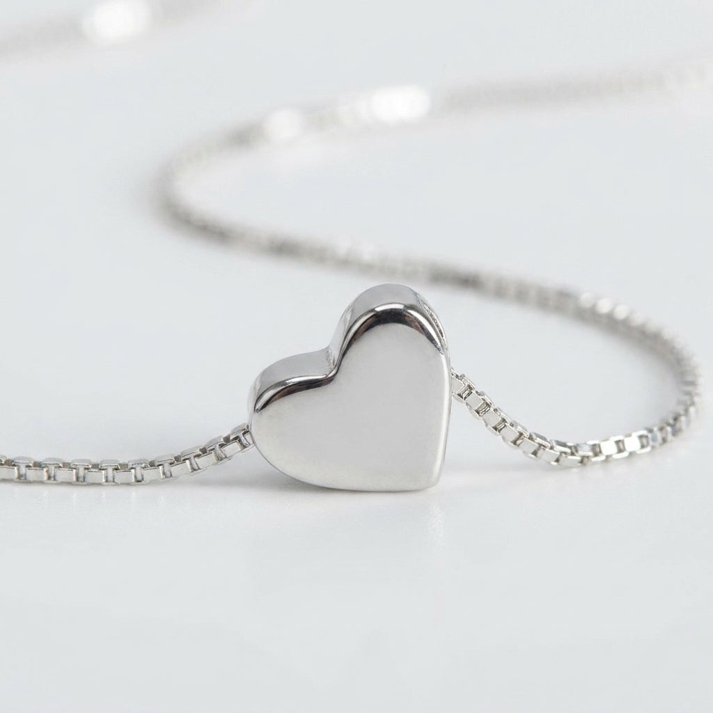 Minimalist Heart Pendant Necklace