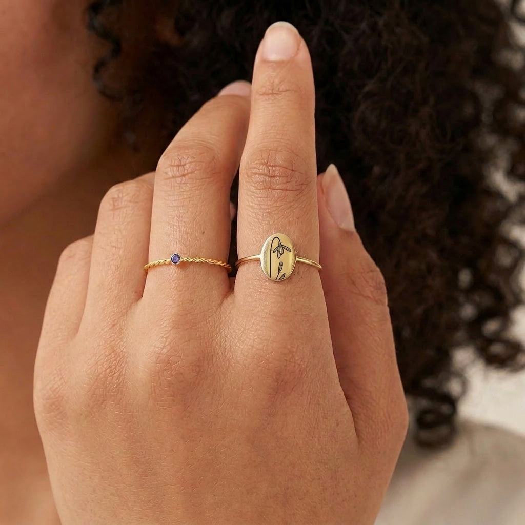 Birth Flower Gold colored Signet Ring