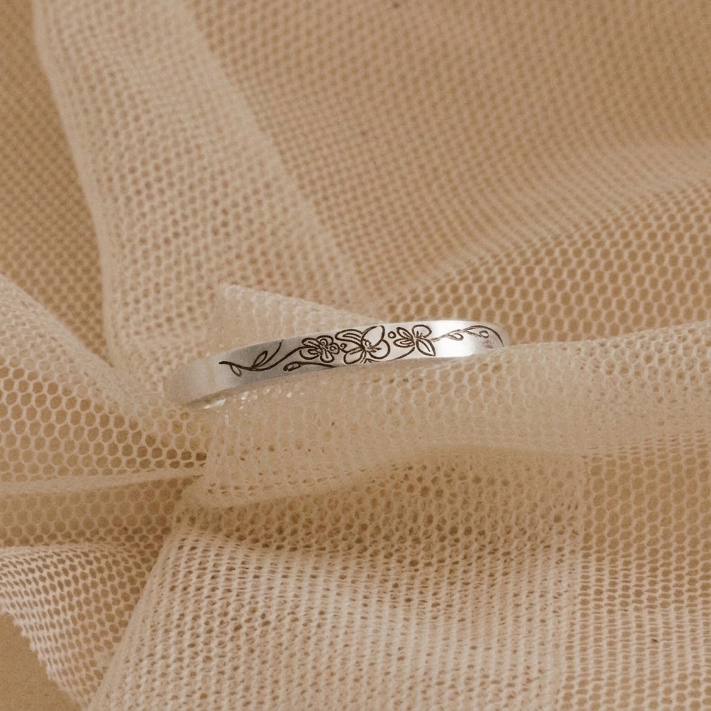 Thin Engraved Floral Silver colored Ring