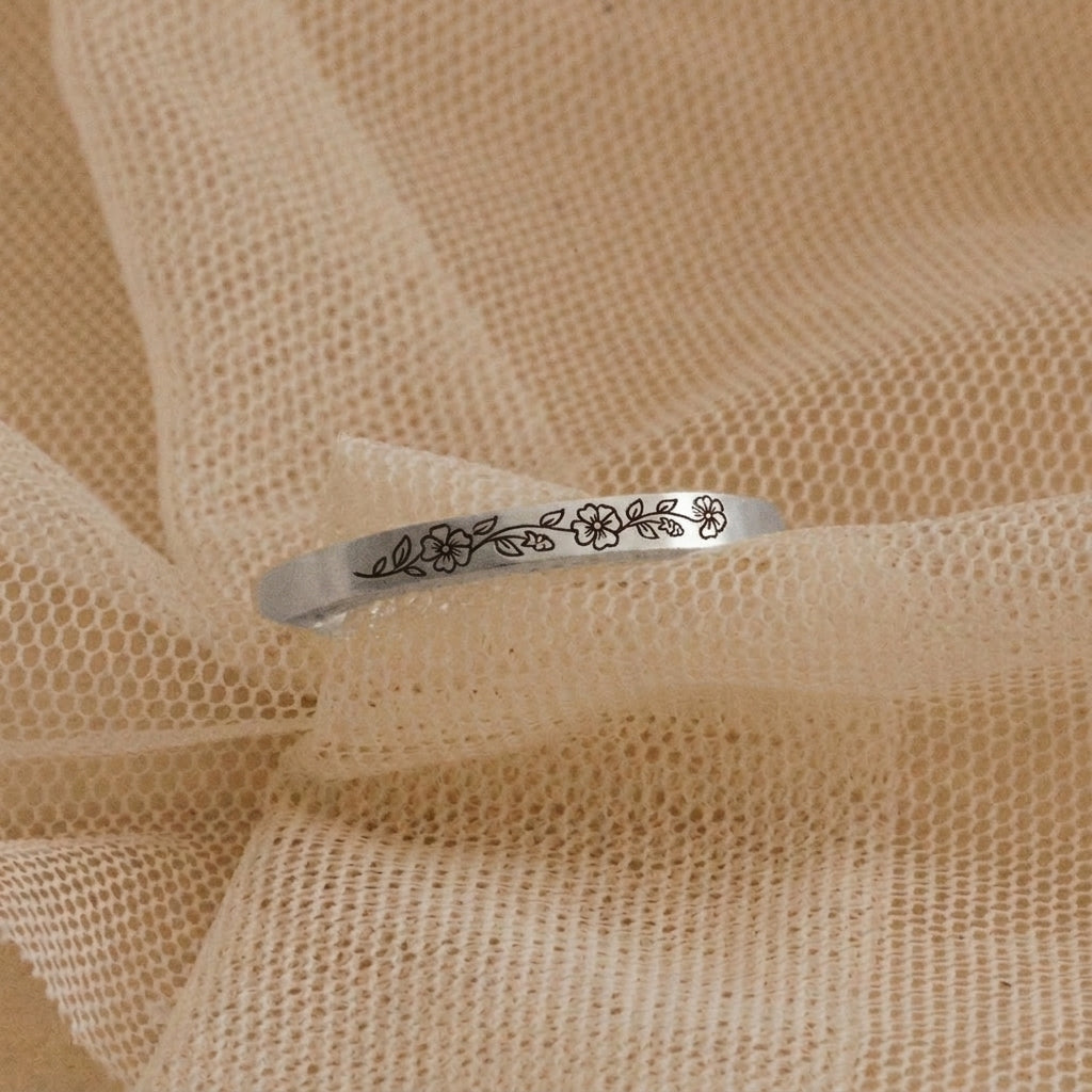 Thin Engraved Floral Silver colored Ring