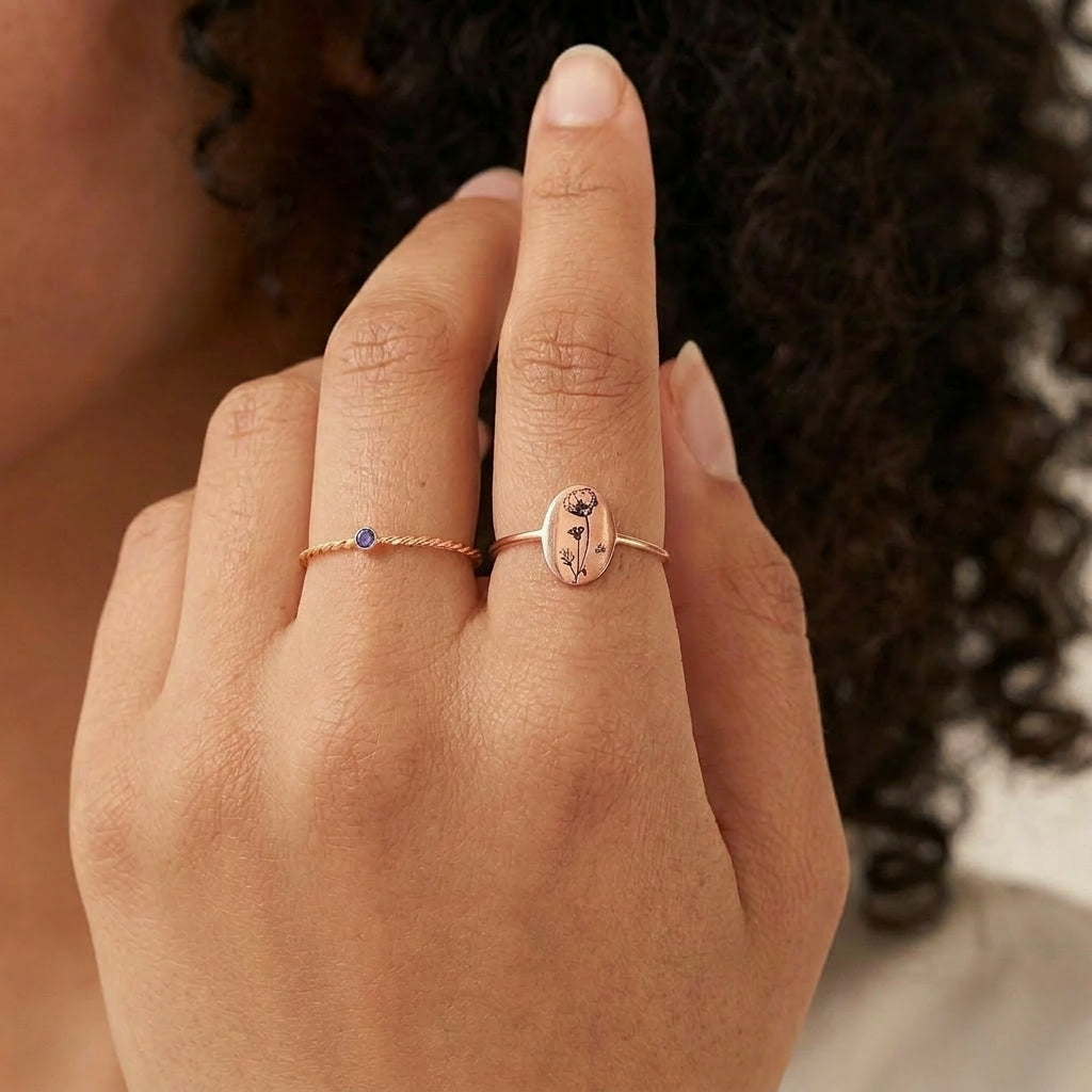 Birth Flower Rosegold colored Signet Ring