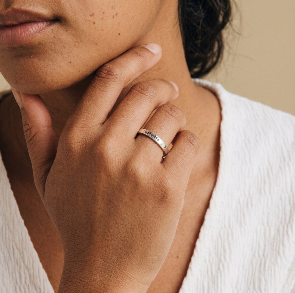 Thin Engraved Floral Silver colored Ring