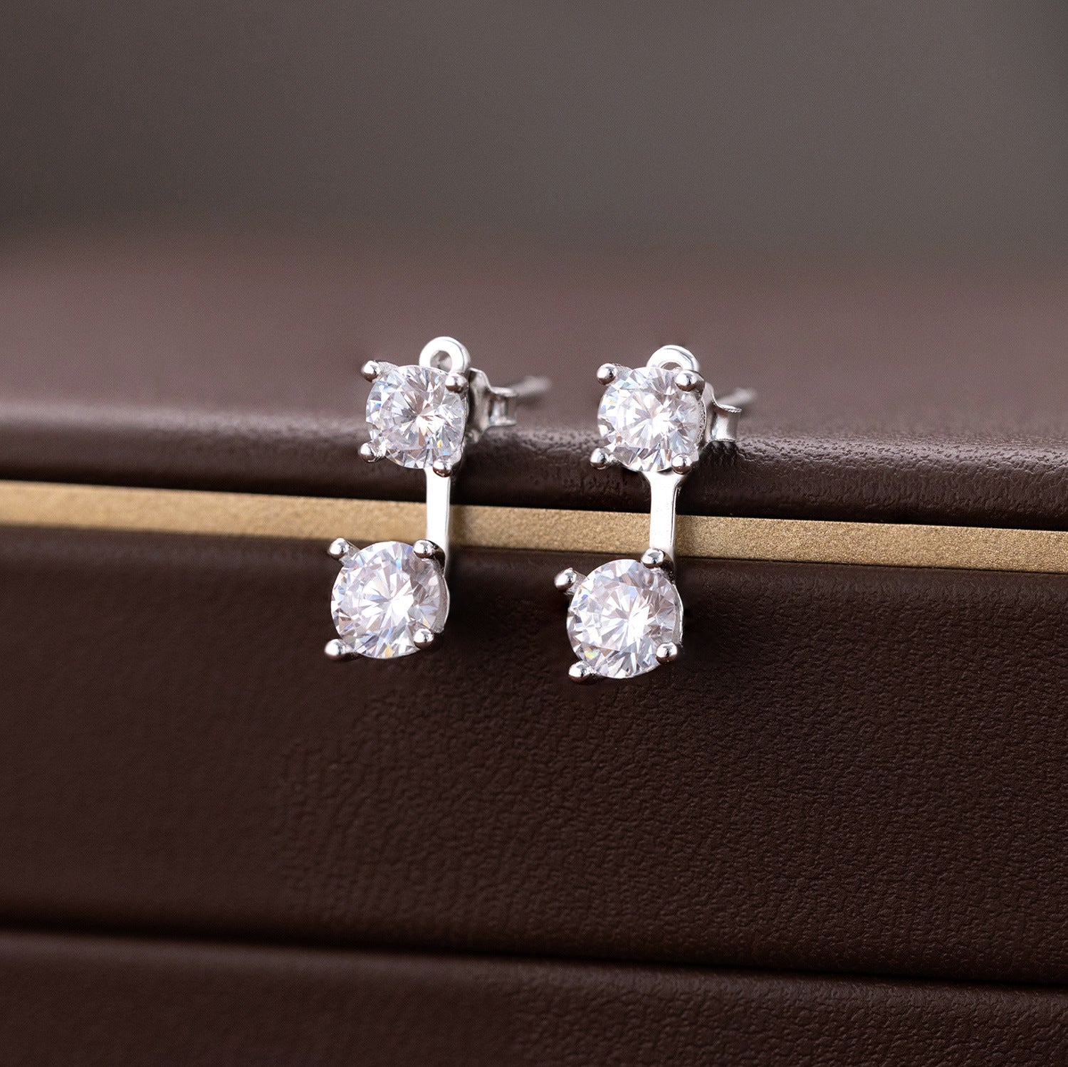Romantic Silver Earring for Special Moments