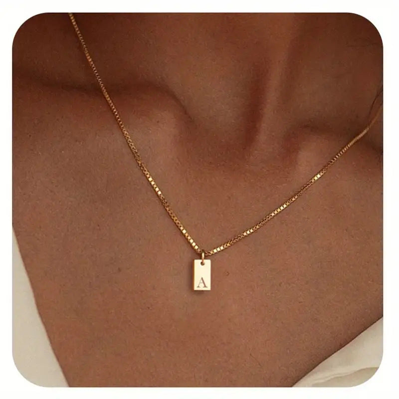 Classic Gold Necklace with Timeless Appeal