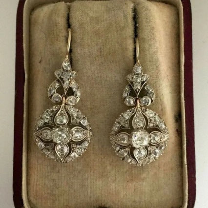 Elegant Artisan Earring