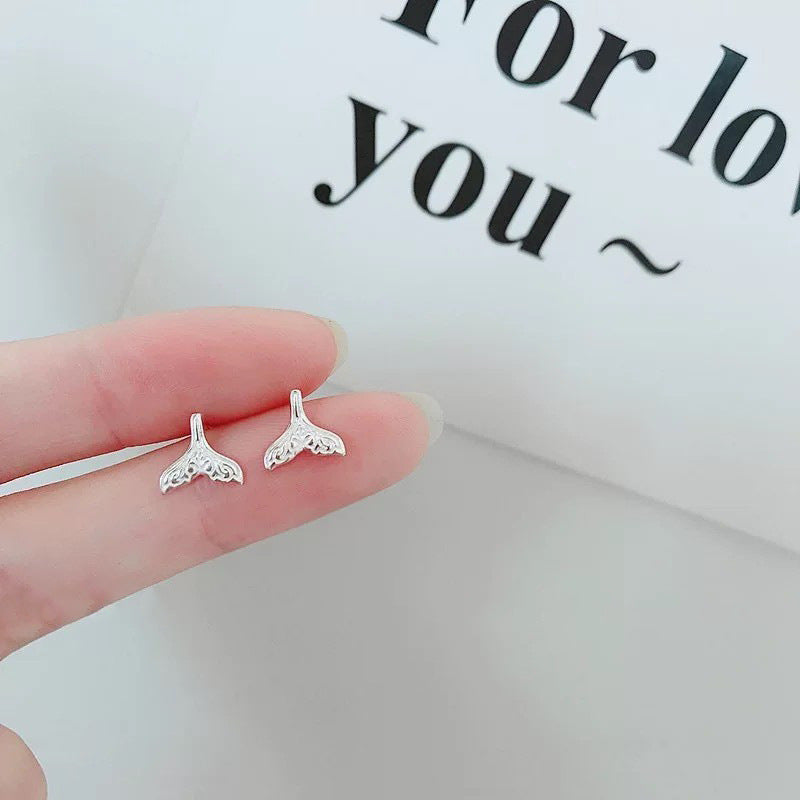 Classic Silver Earring with Timeless Appeal