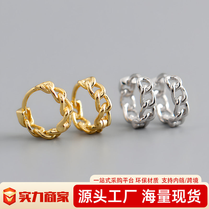 Romantic Silver Earring for Special Moments