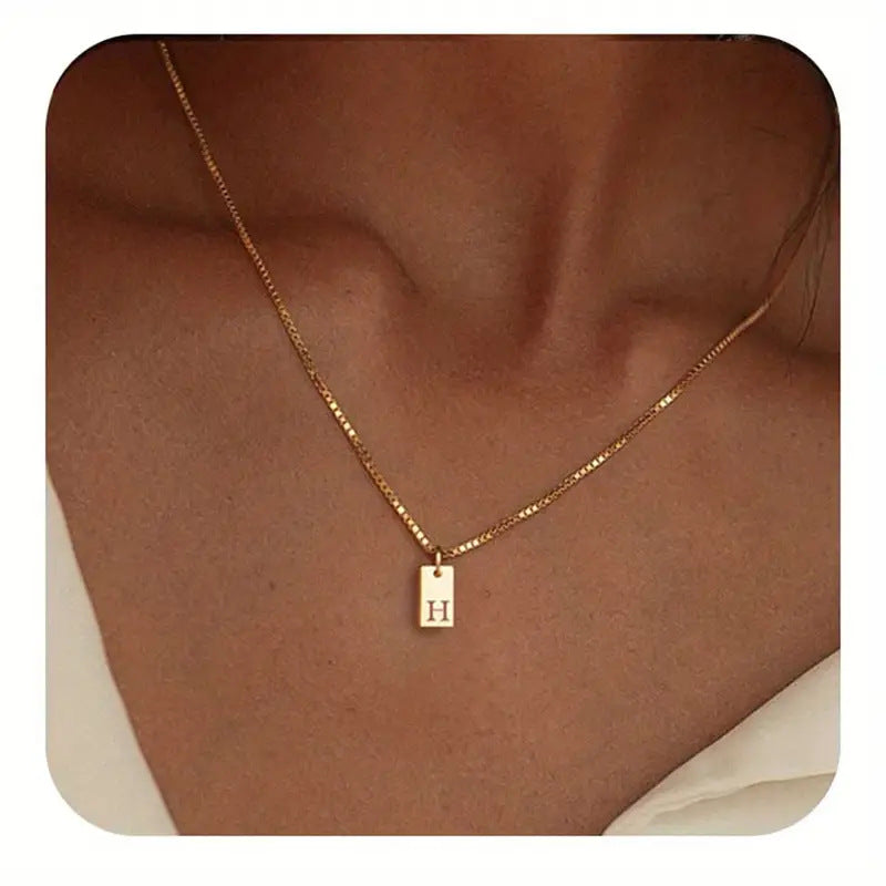 Classic Gold Necklace with Timeless Appeal