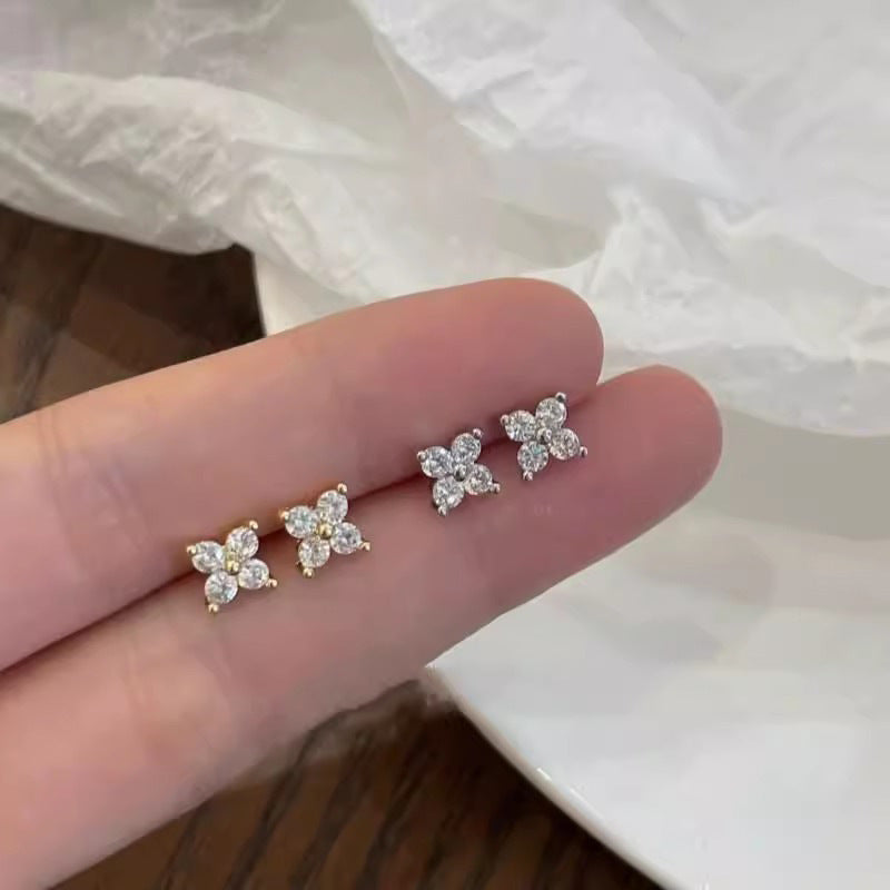 Stunning Earring for Daily Wear