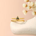 Classic Gold Ring with Timeless Appeal