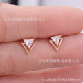Classic Gold Earring with Timeless Appeal