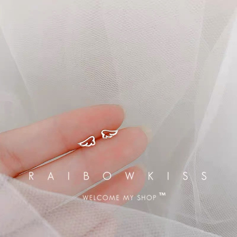 Classic Silver Earring with Timeless Appeal