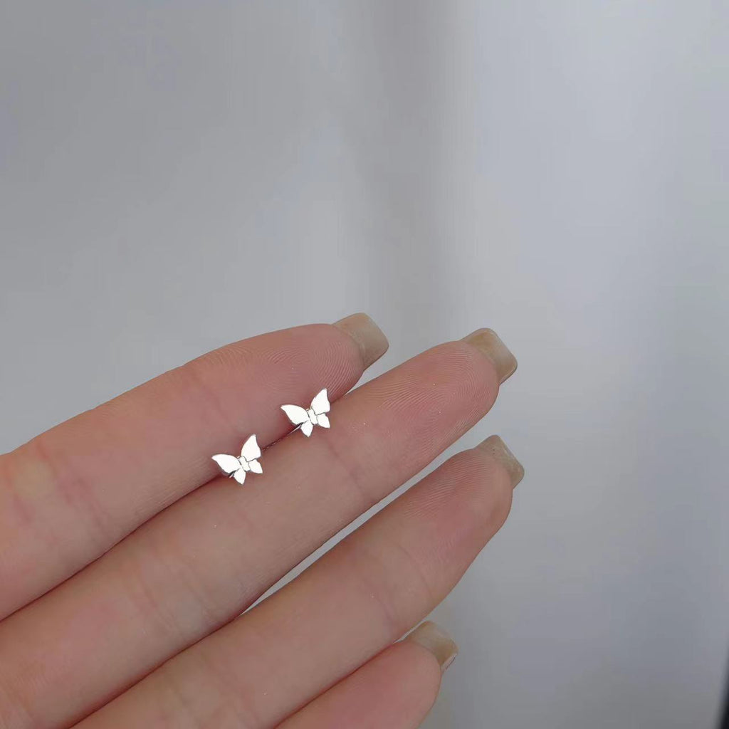 Classic Silver Earring with Timeless Appeal
