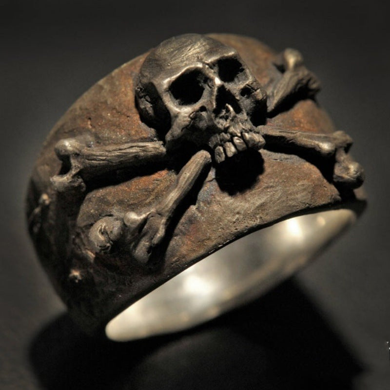 Elegant Gothic Skull Band Ring