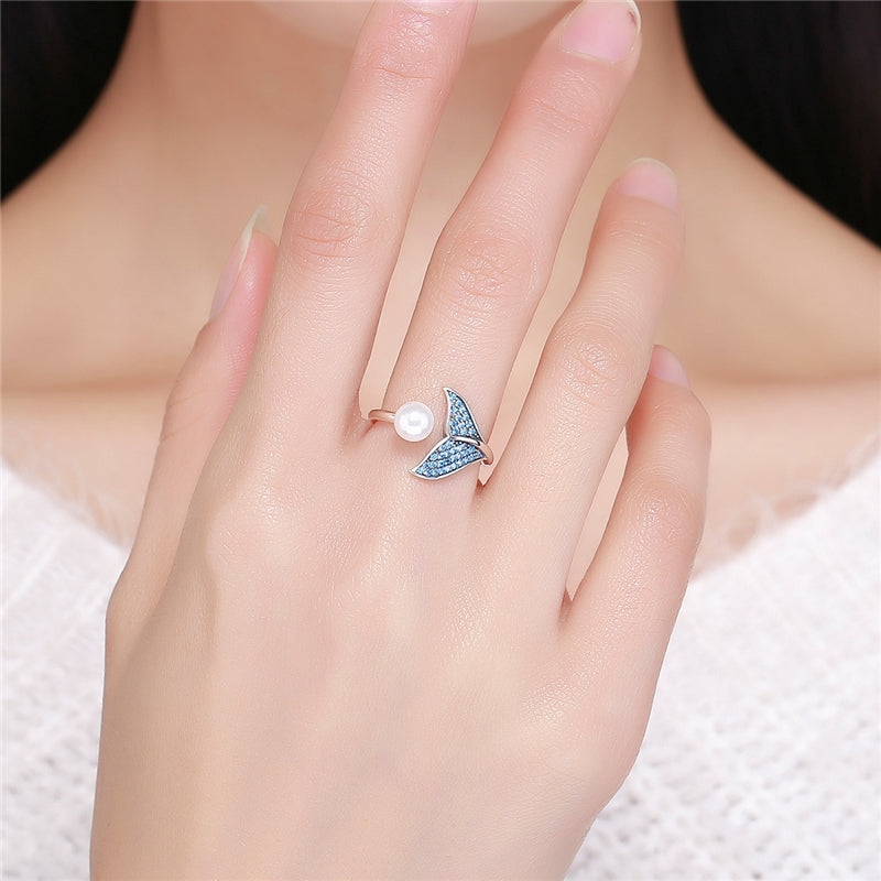 Ocean Whale Tail Pearl Ring