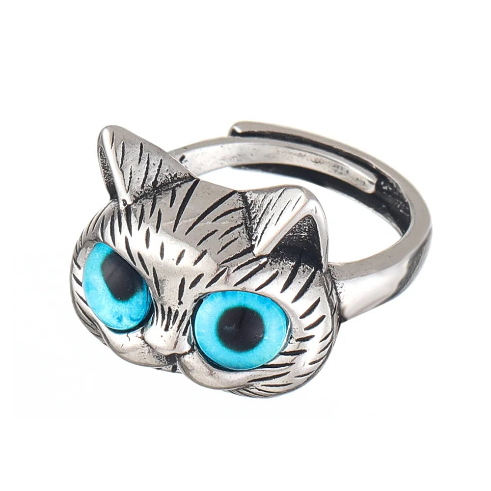 Blue-Eyed Cat Ring – Playful Vintage Silver Animal Ring For Cat Lovers