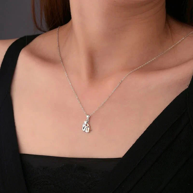 Hug Pendant Necklace With Bonus Earrings – Offer