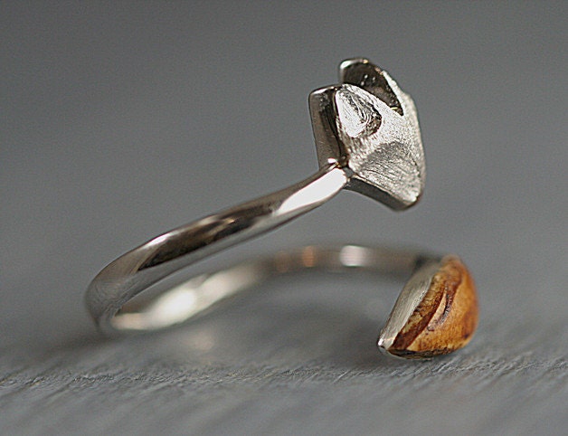Sterling and oak wood wrap fox ring. Adjustable silver ring with fox face and wooden tail. 925 Sterling silver fox jewelry for her..