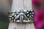Bee and Flowers Ring Set