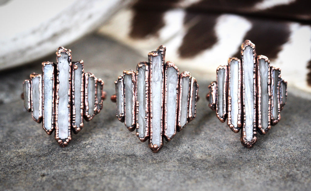 Raw Crystal Ring Alternative Engagement Ring Crystal Point Ring Raw Crystals and Stones Raw Crystal Jewelry