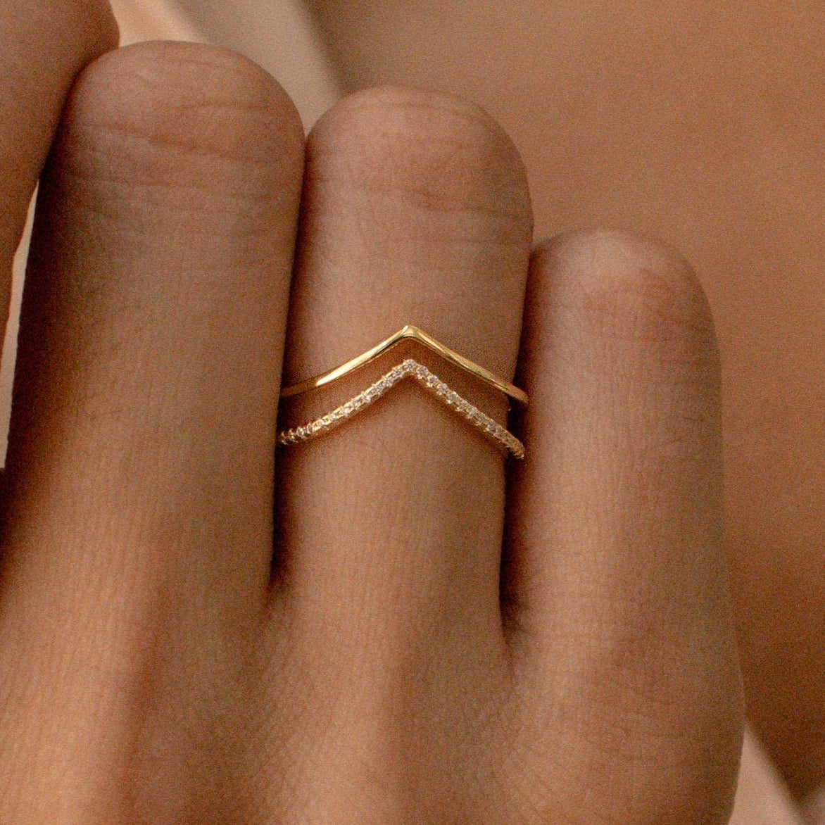 Curve Ring Set by CaitlynMinimalist • Set of 2: Diamond Chevron Ring, Thin Gold Minimalist Ring for Stacking • Gift for Her • RR037