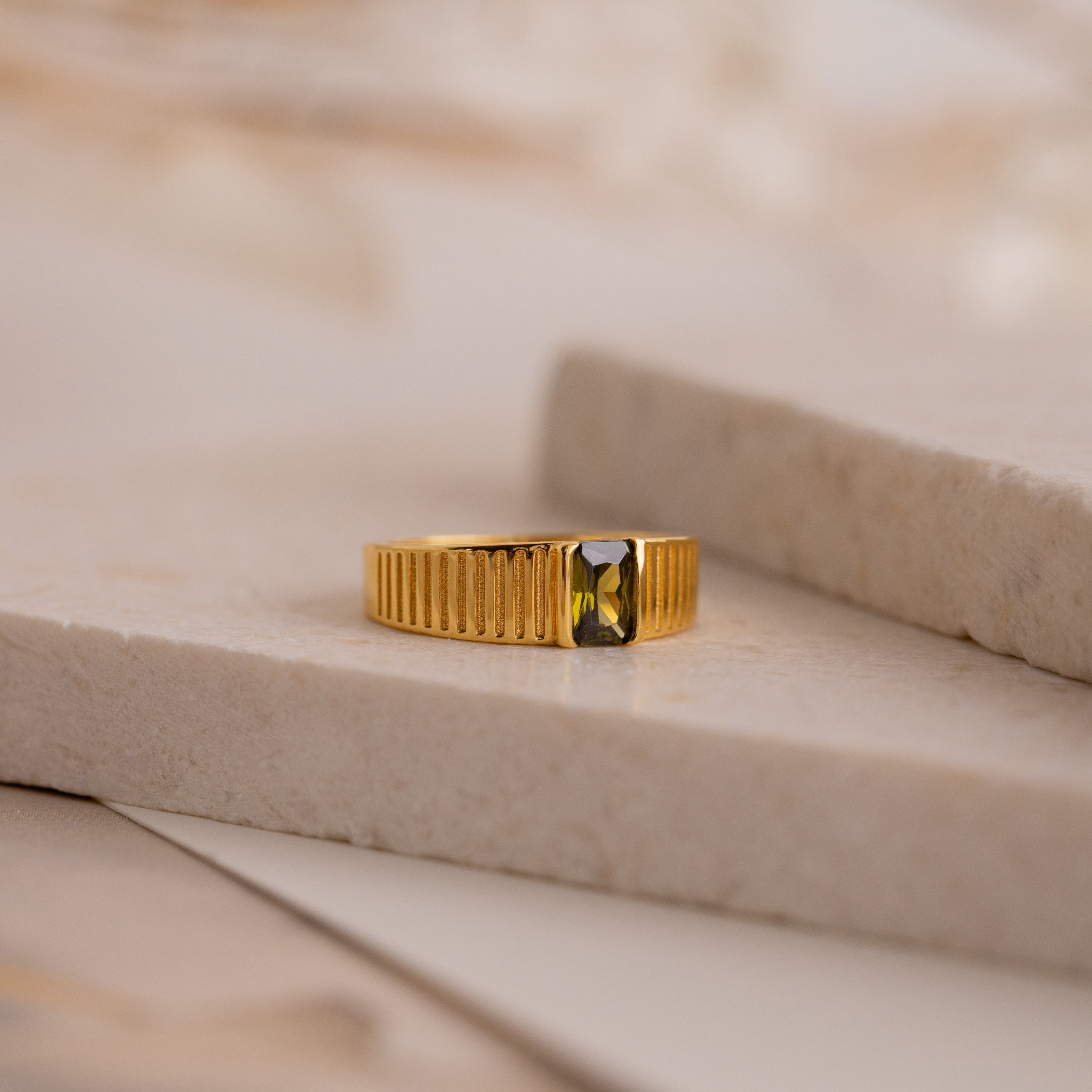 Peridot Statement Signet Ring by Caitlyn Minimalist • Gold Vintage Cocktail Ring with Green Gemstone • Perfect Gift for Mom • RR064