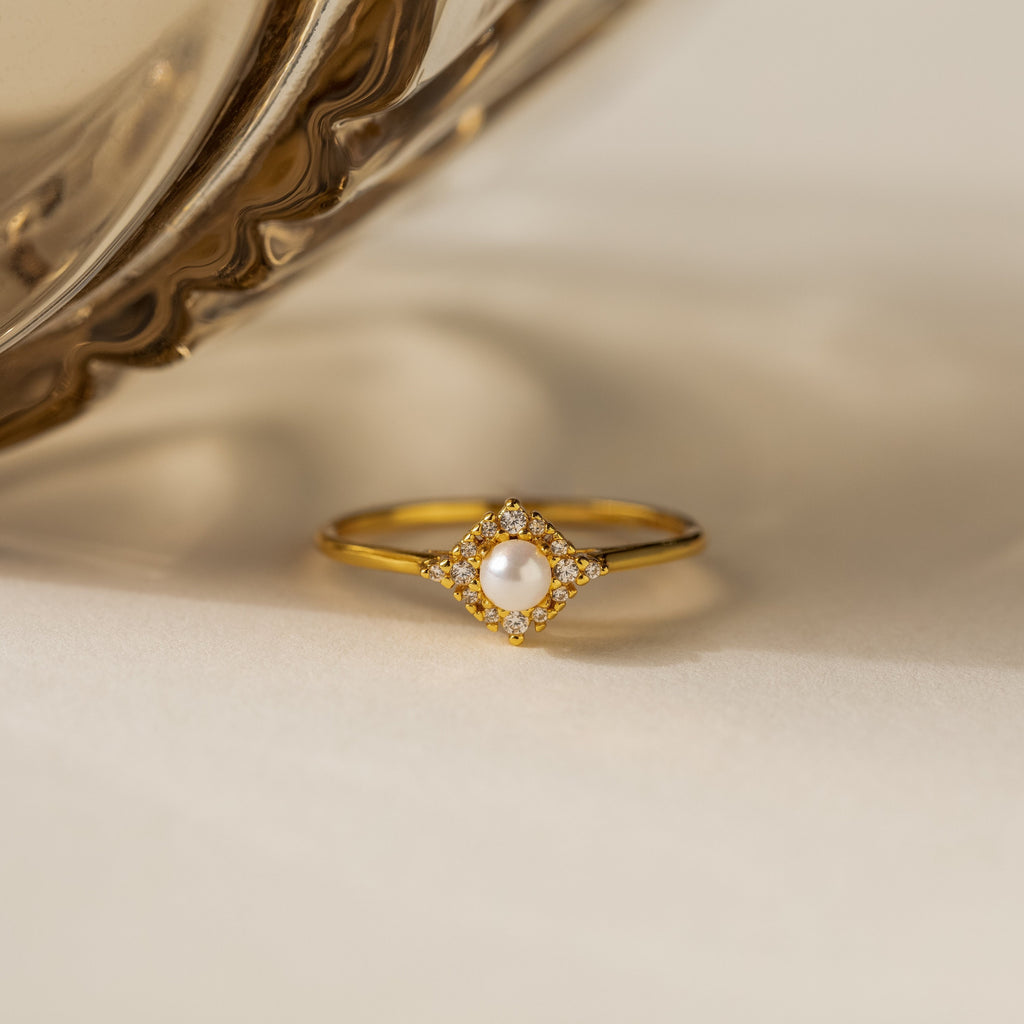 Vintage Pearl & Diamond Ring