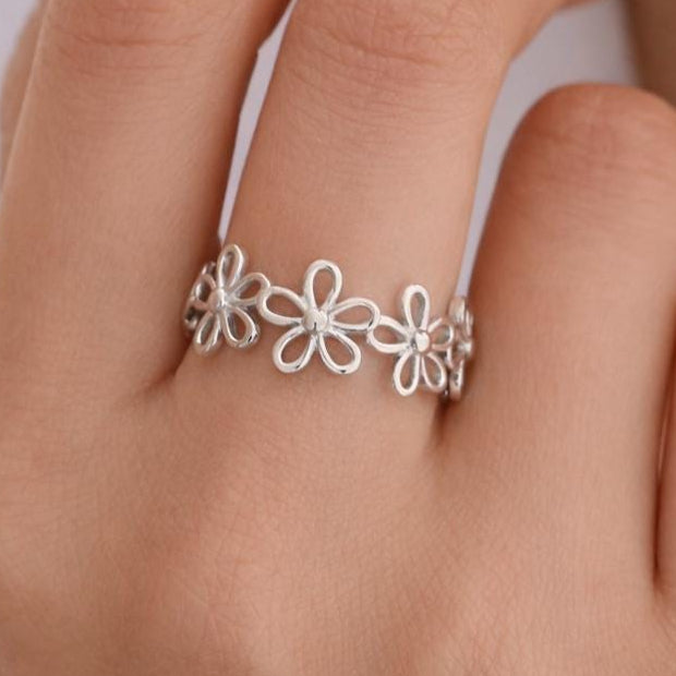 Forget-me-not Flower Infinity Ring in Sterling Silver, Flower Ring, Floral Ring, US 5-8