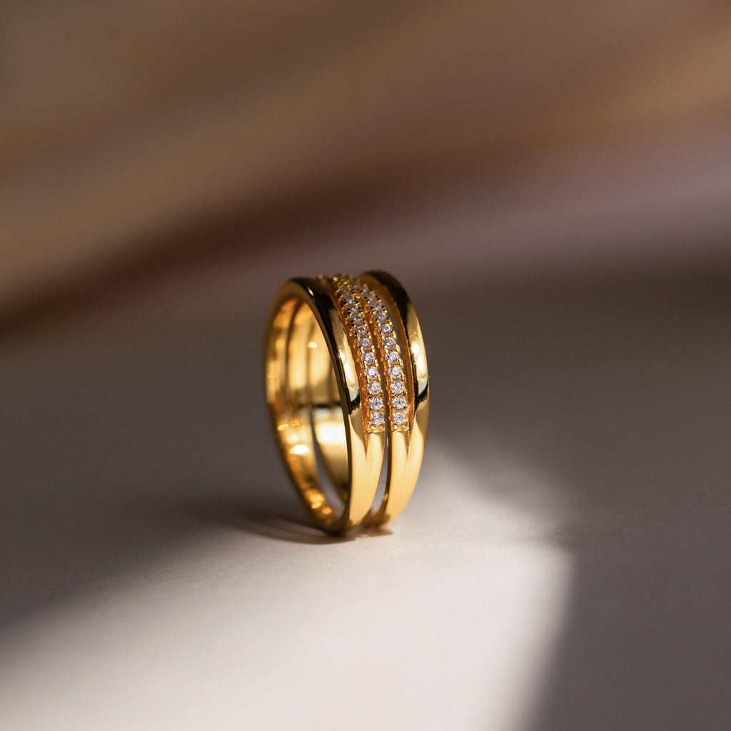 Diamond Twist Ring Gold