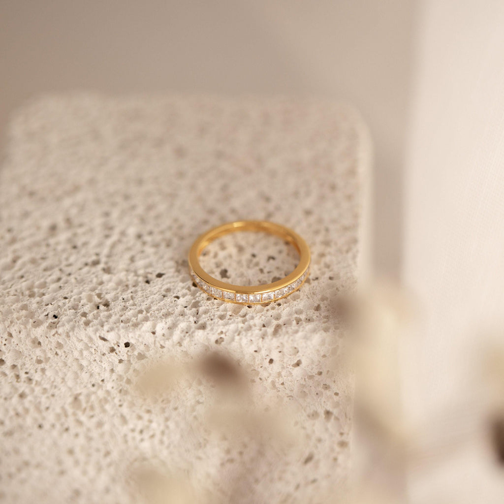 Minimalist Diamond Band Ring