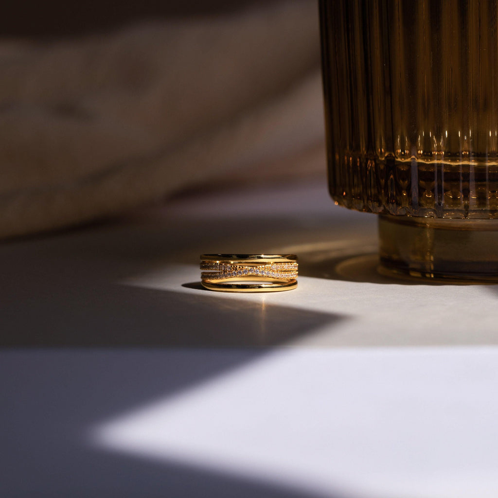 Diamond Twist Ring Gold