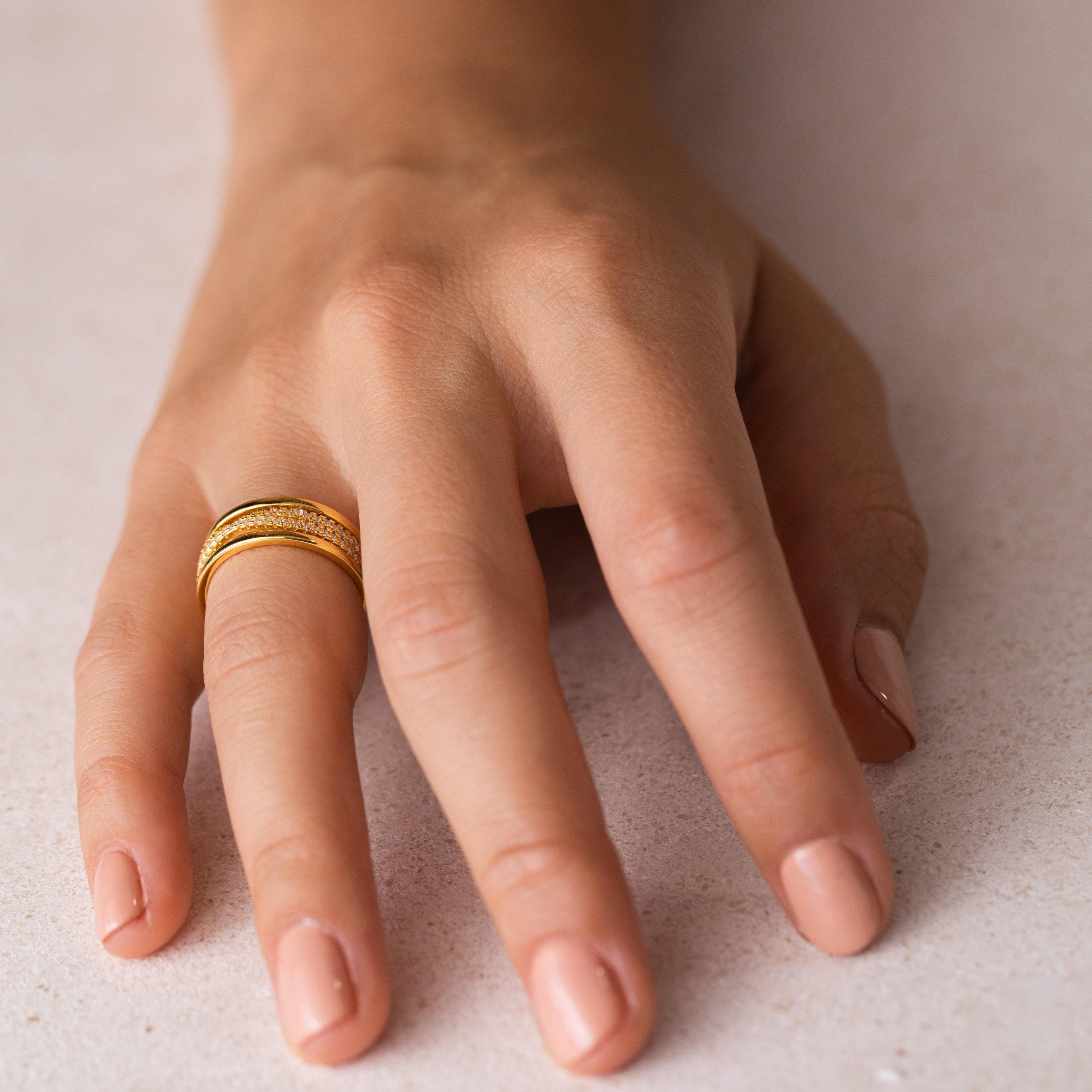 Diamond Twist Ring Gold
