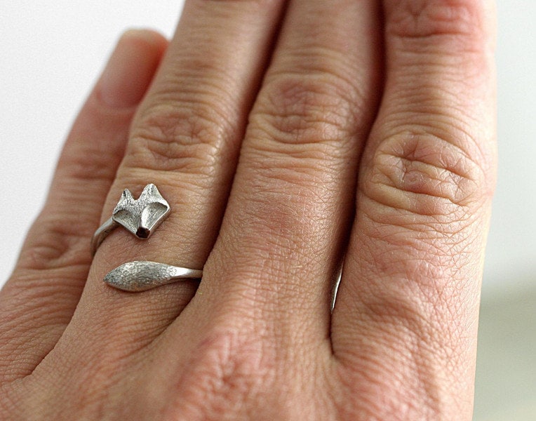 Sterling Silver Fox Ring with Adjustable Twisted Band and Enamel Nose
